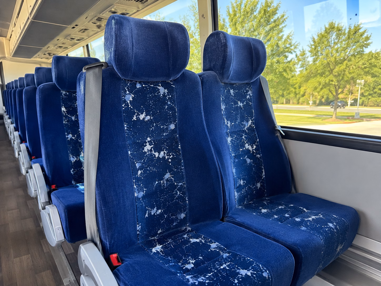 charter buses for museum and science field trips in greensboro