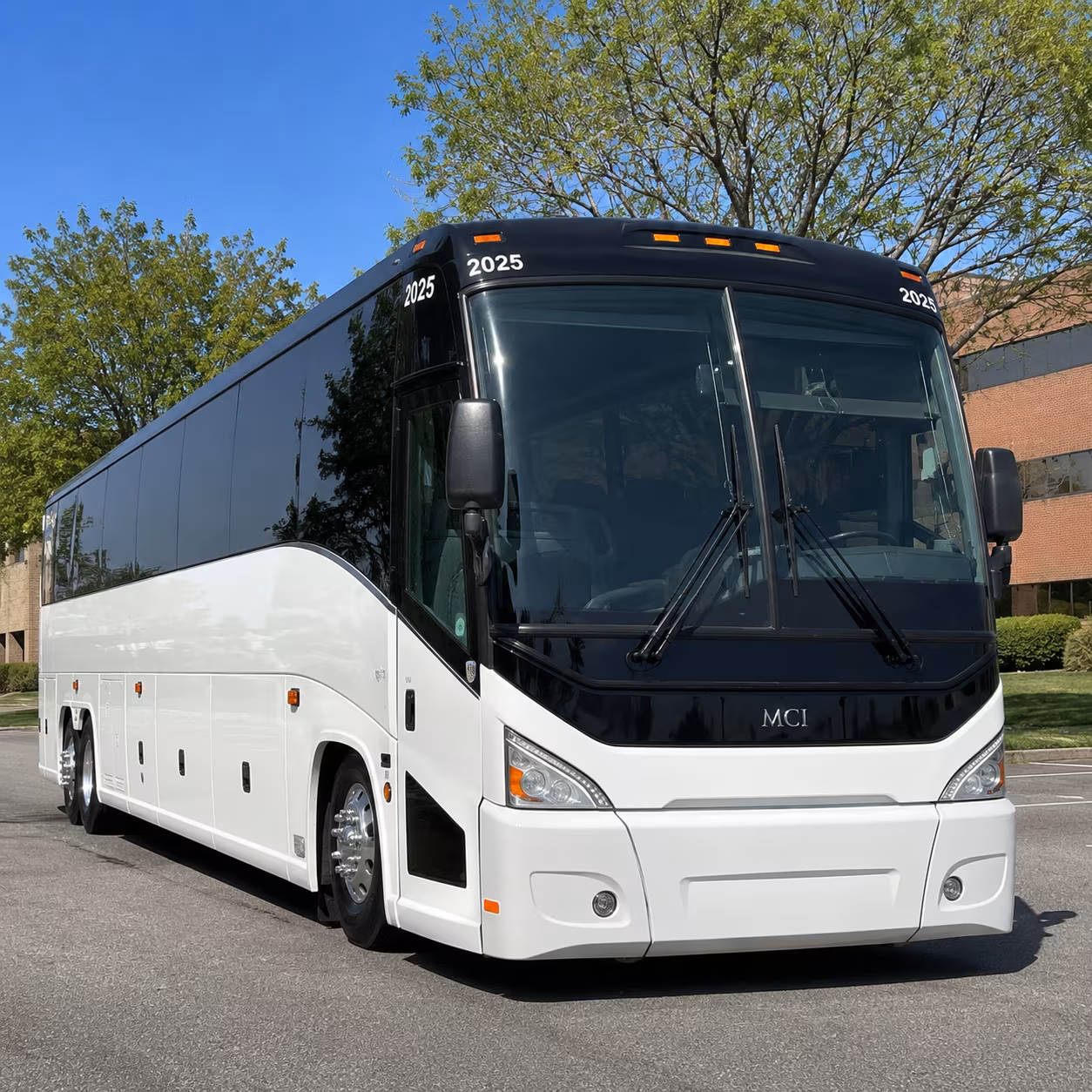corporate airport transfer buses to piedmont triad international gso